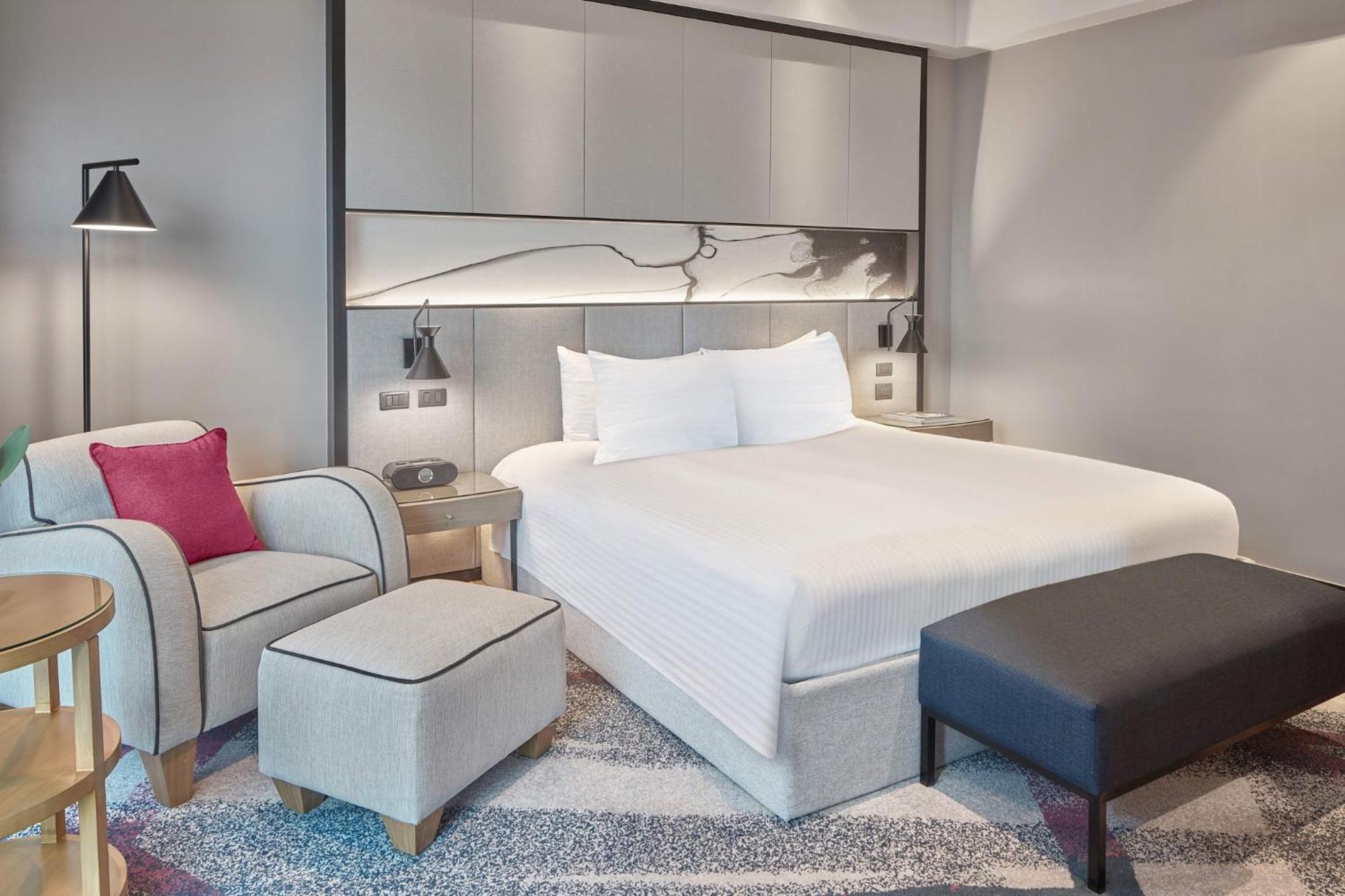 Crowne Plaza Manila Galleria By Ihg Pasig City Extérieur photo