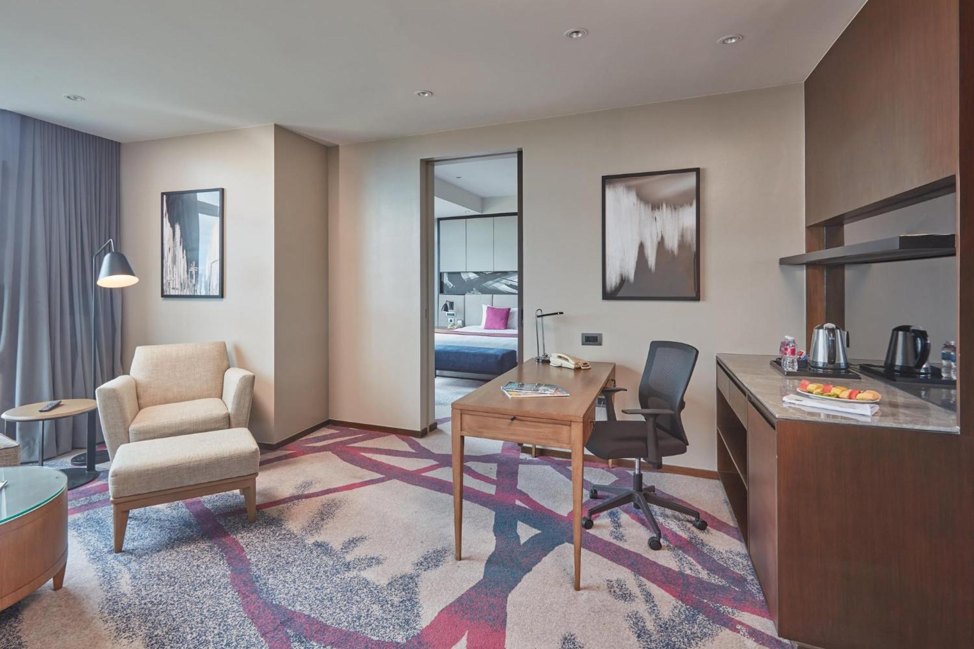 Crowne Plaza Manila Galleria By Ihg Pasig City Extérieur photo