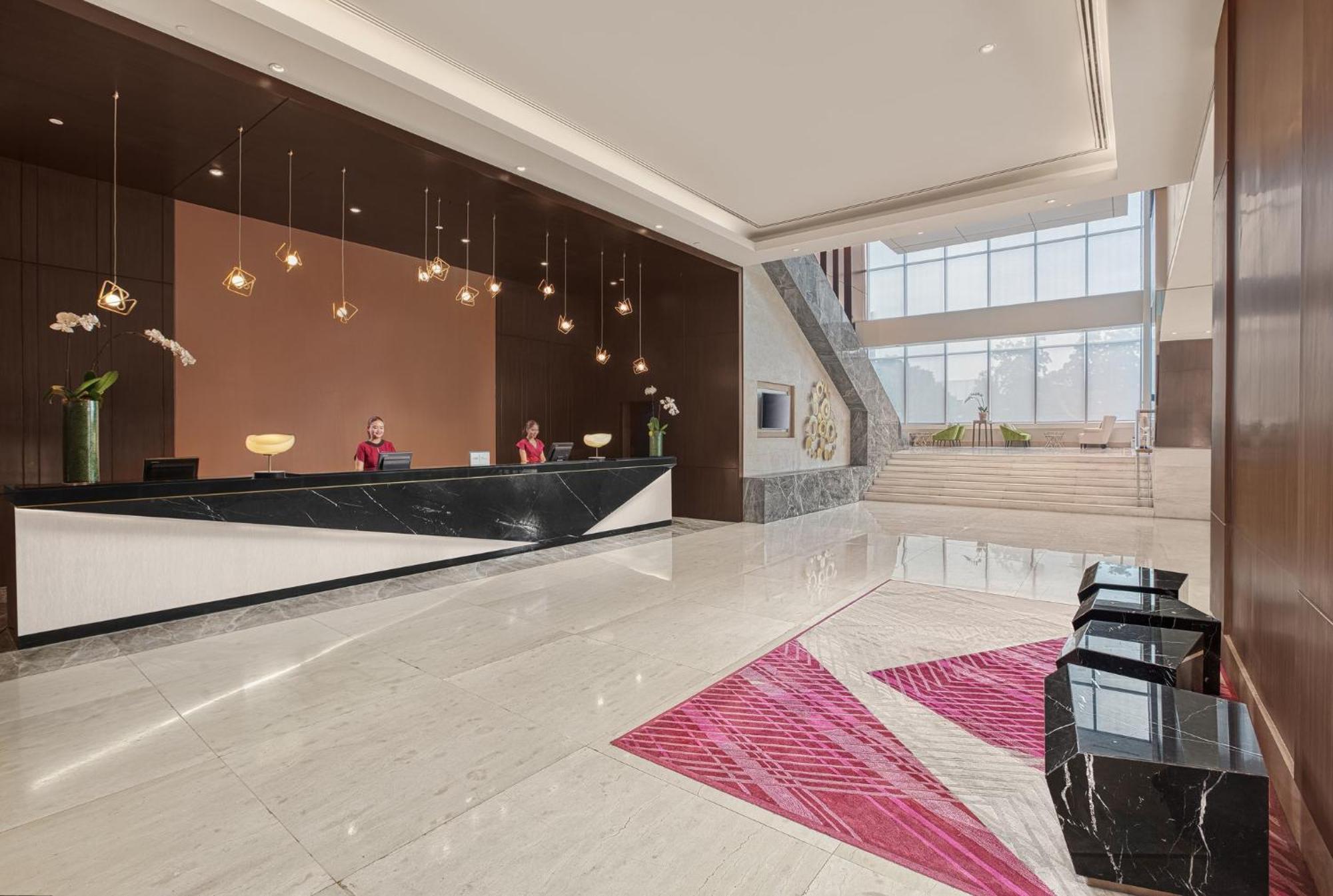 Crowne Plaza Manila Galleria By Ihg Pasig City Extérieur photo