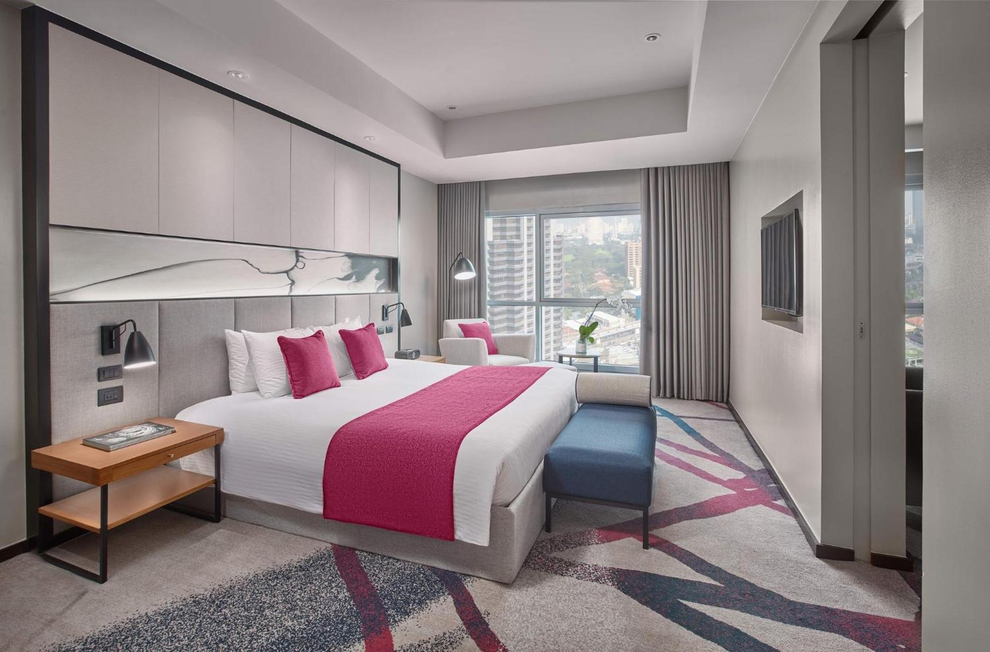 Crowne Plaza Manila Galleria By Ihg Pasig City Extérieur photo