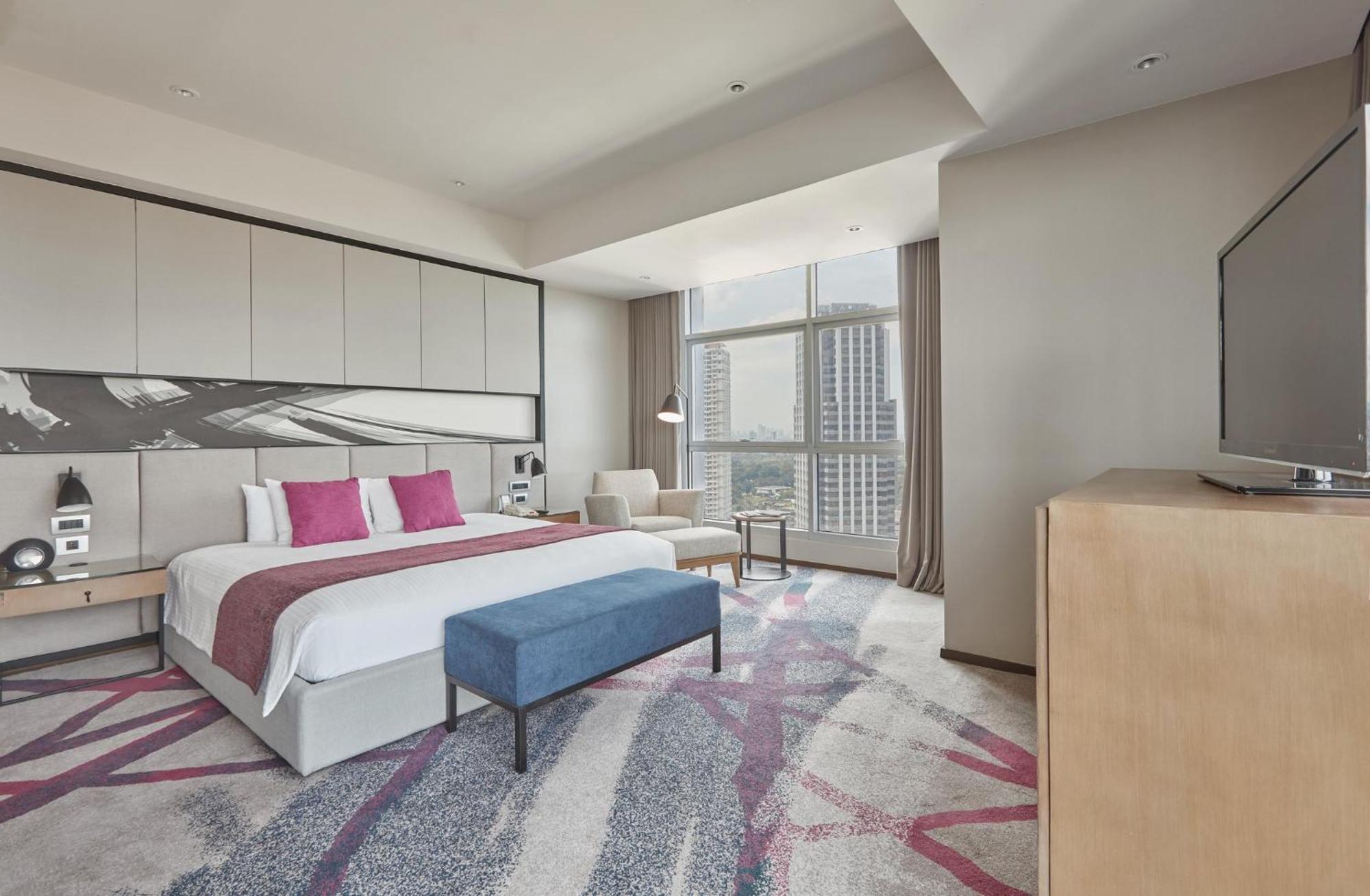 Crowne Plaza Manila Galleria By Ihg Pasig City Extérieur photo