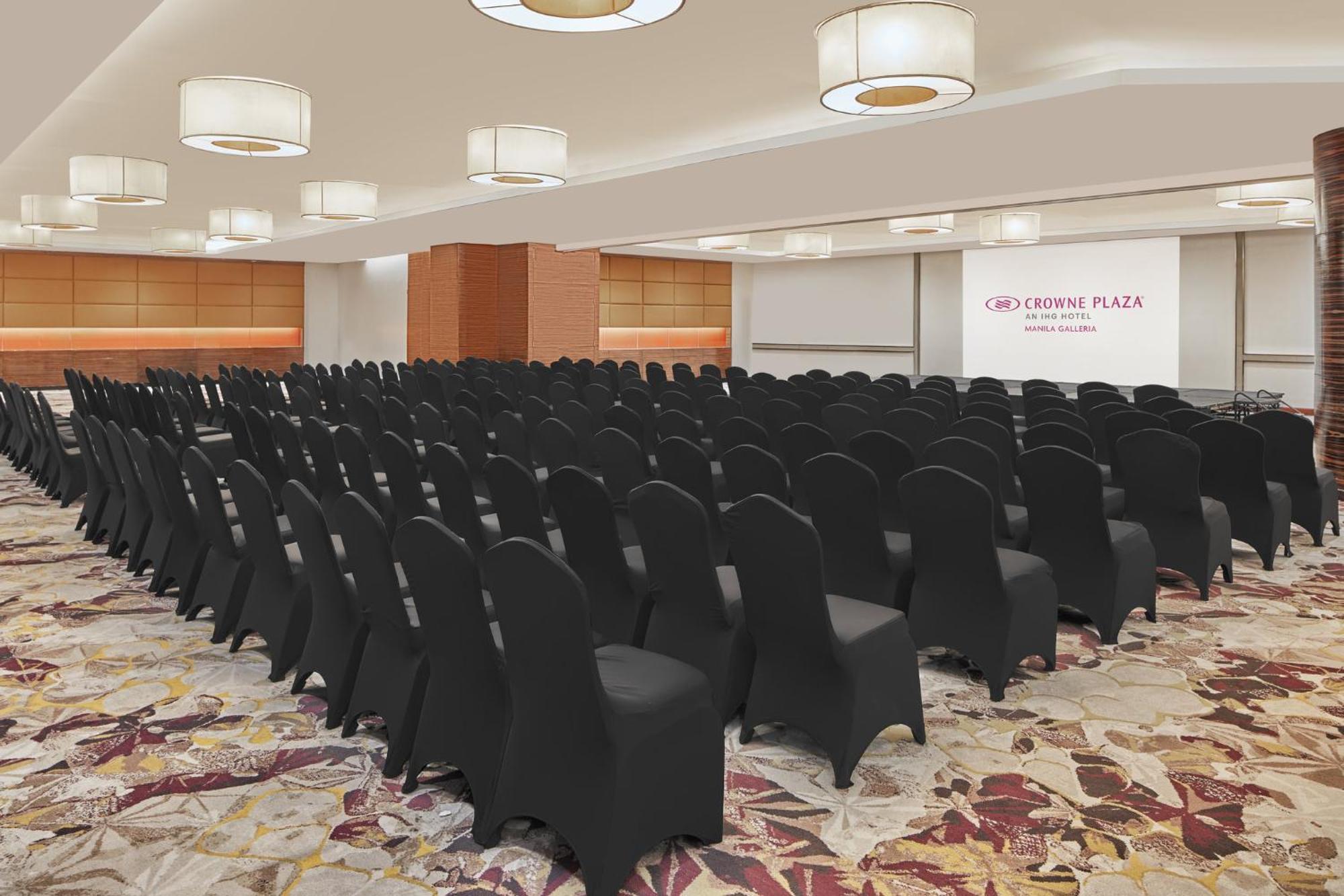 Crowne Plaza Manila Galleria By Ihg Pasig City Extérieur photo