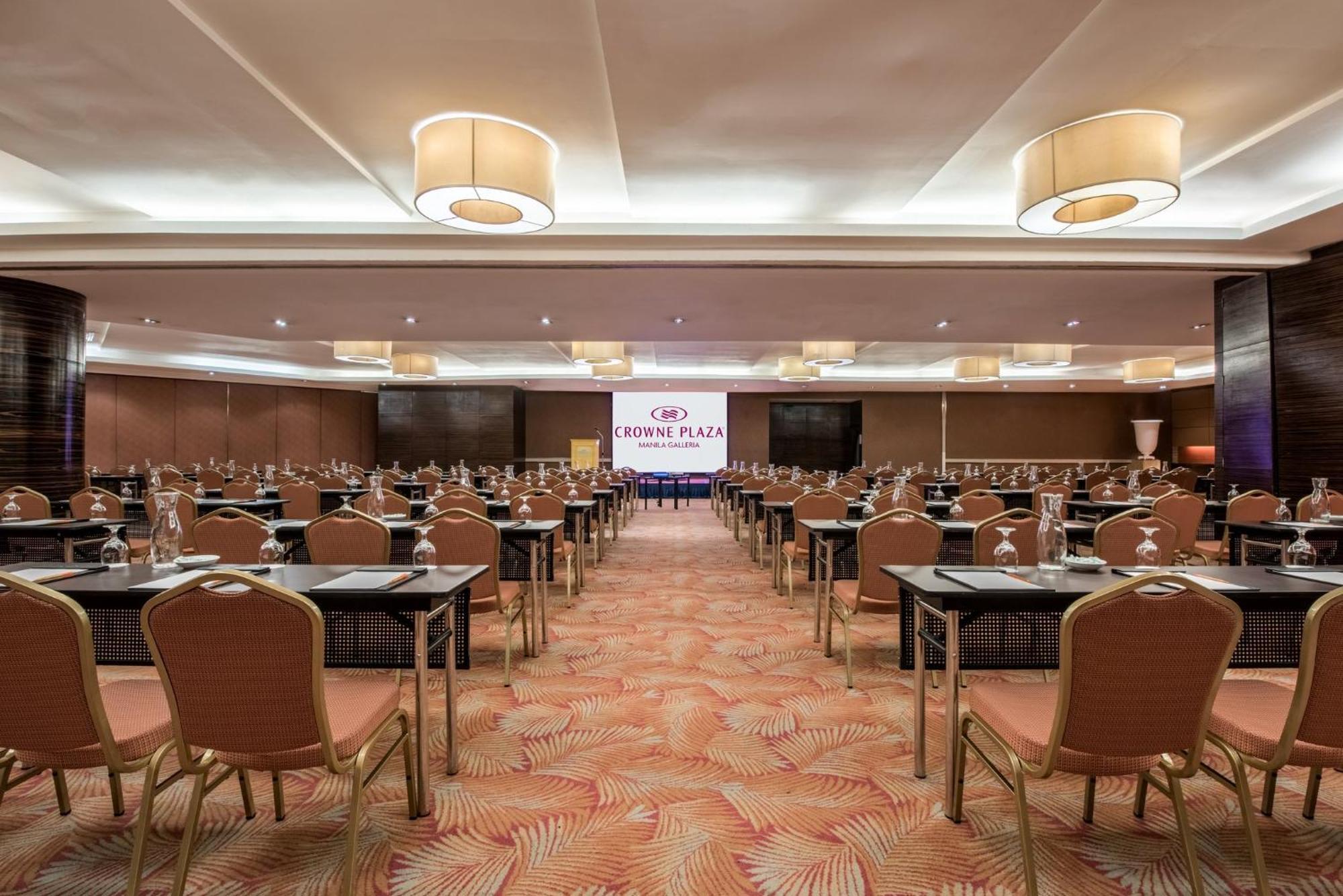 Crowne Plaza Manila Galleria By Ihg Pasig City Extérieur photo